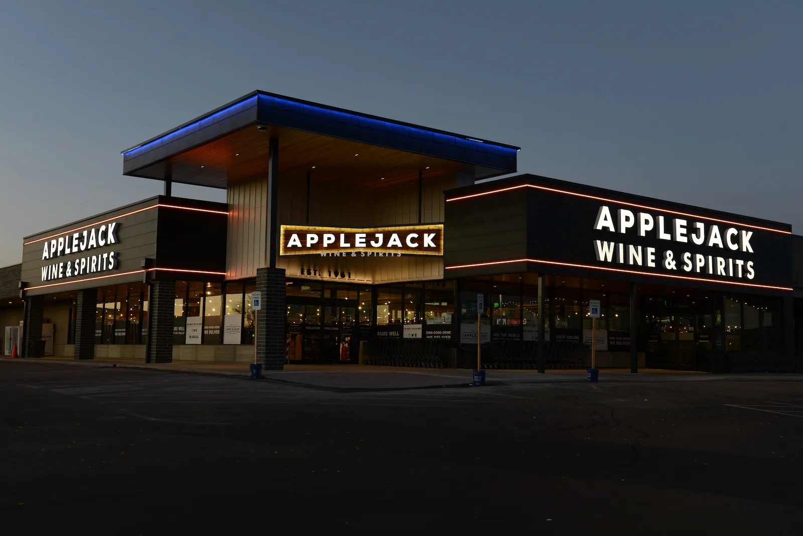 Applewood Village shopping and dining